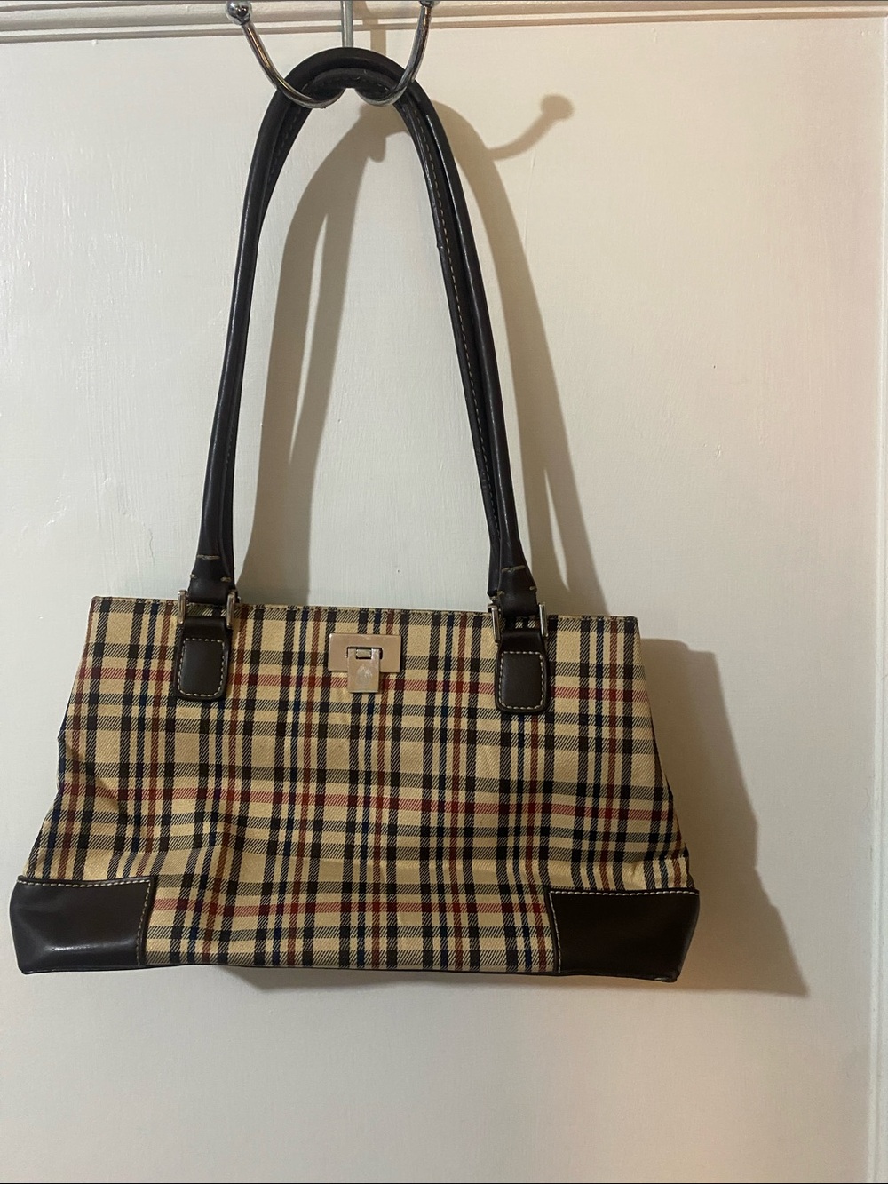 Liz Claiborne Beige Plaid Shoulder Bag with Black Trim
